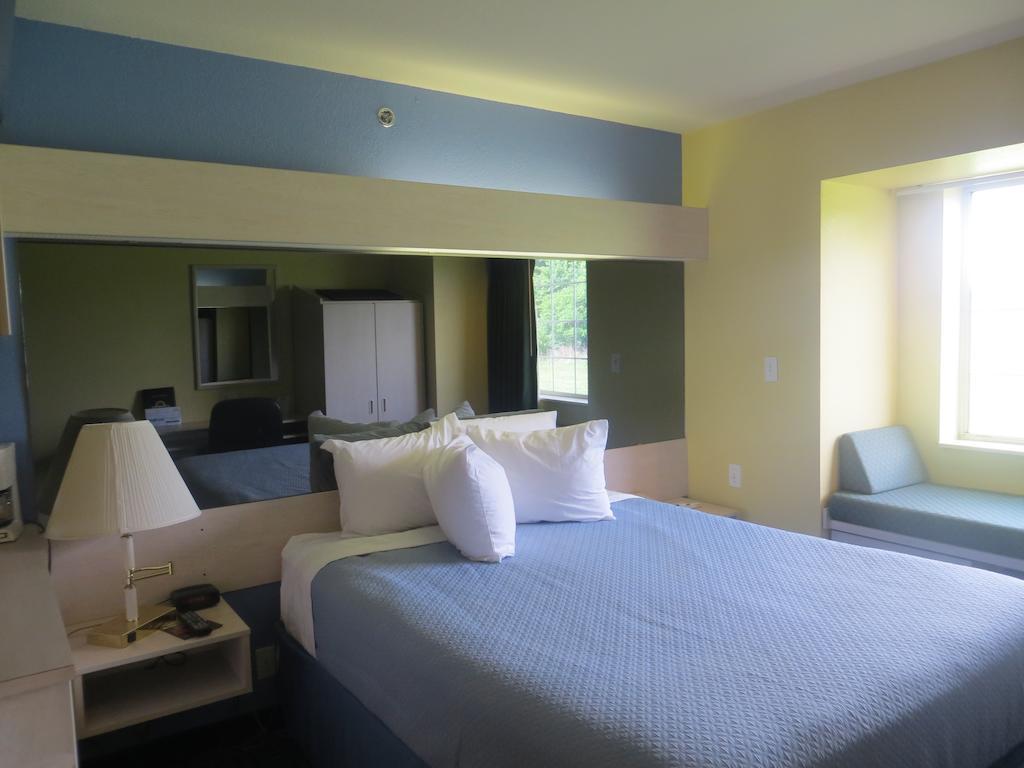 Days Inn Pryor Creek Extérieur photo
