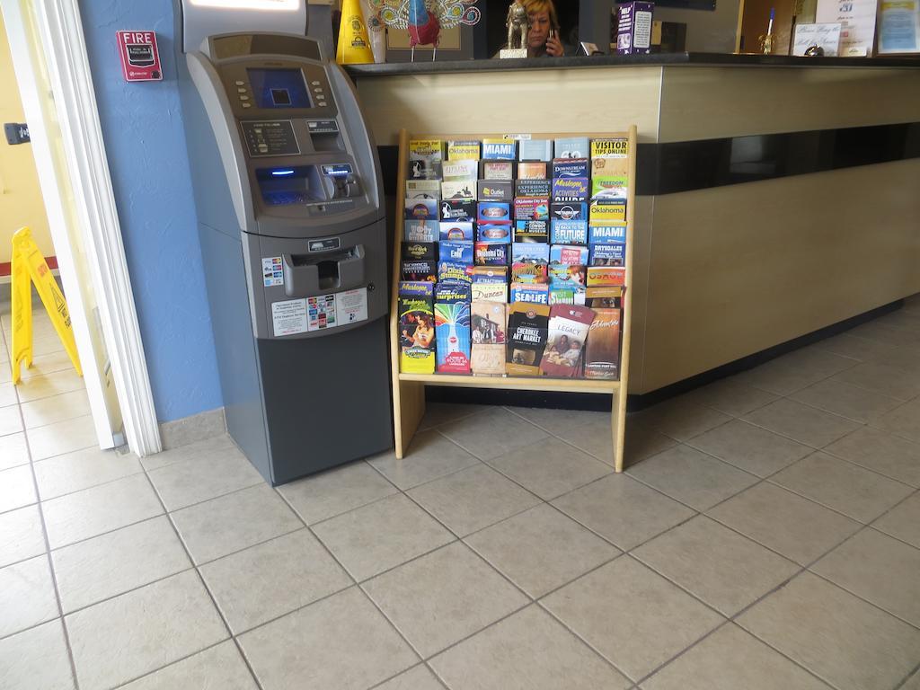Days Inn Pryor Creek Extérieur photo