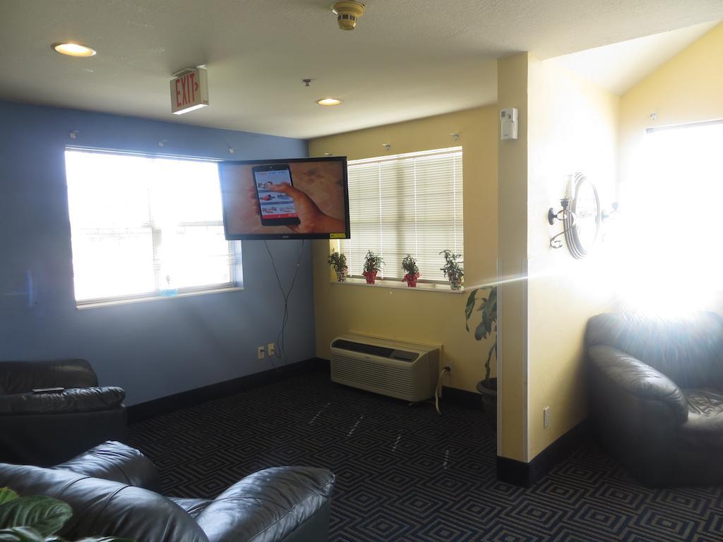 Days Inn Pryor Creek Extérieur photo